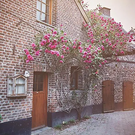 ベッド・アンド・ブレックファスト Maas En Heuvel Maastricht アイスデン