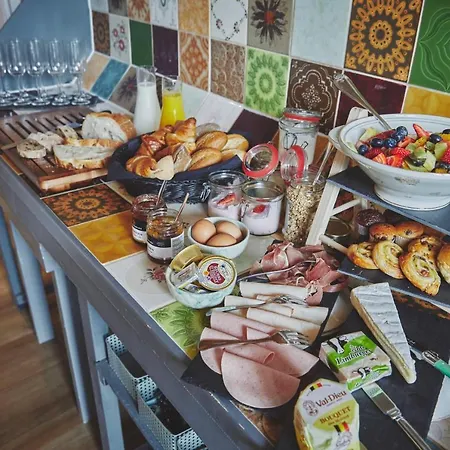 Maas En Heuvel Maastricht B&B 아이스덴